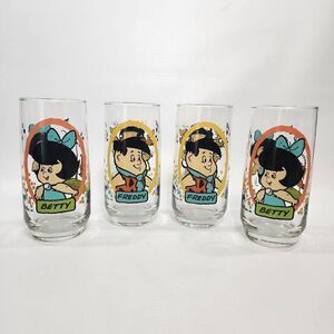 4 - 1986 Pizza Hut Flinstones Kids Collectible Glass Cups - Betty & Freddy